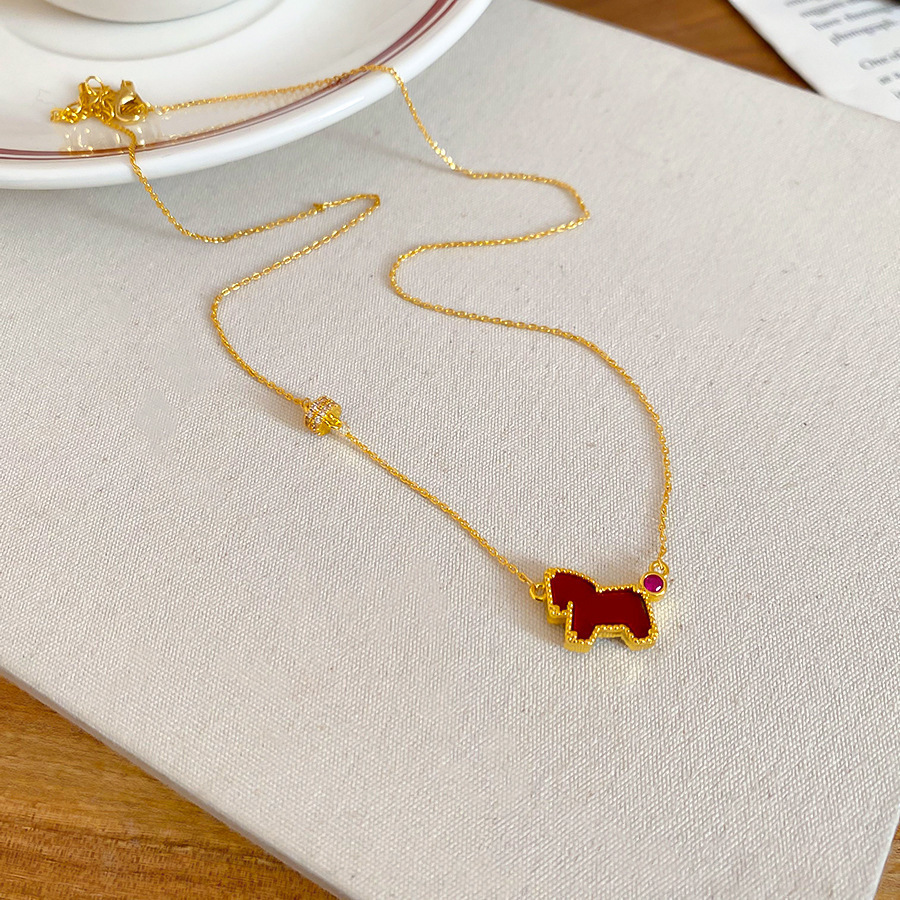 Oro verdadero eléctrico galvanis colgante de piedra pony pendientes collar ligero lujo nicho universal conjunto temperamento alta sensación de joyería mujer