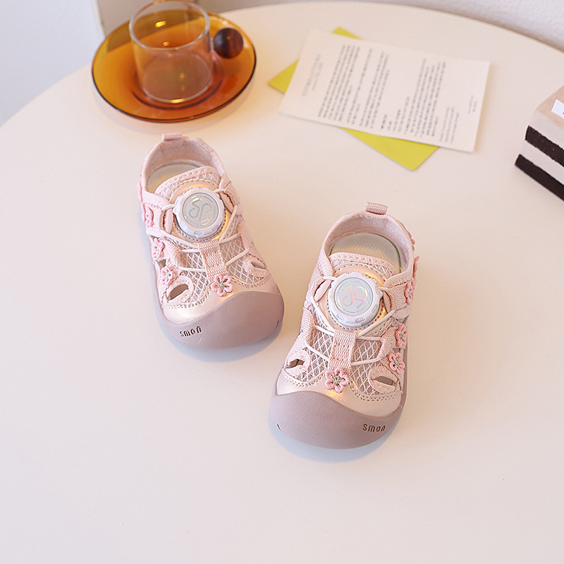 Children's fashionable sandals