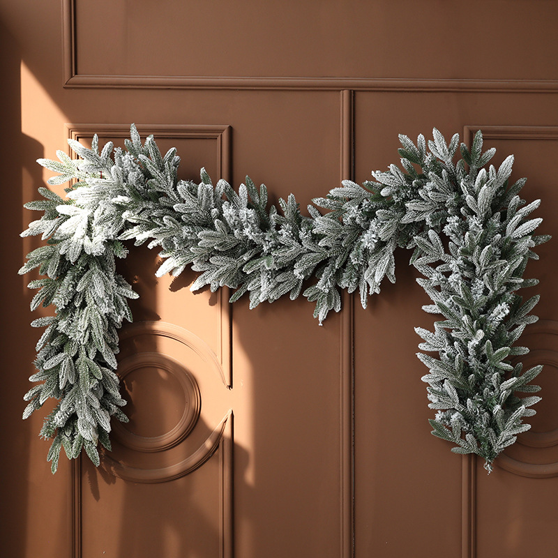 Hong Kong Heng 270cm Navidad verde PE hoja mixta flocado ratán puerta colgante Navidad decoración colgante decoración centro comercial diseño