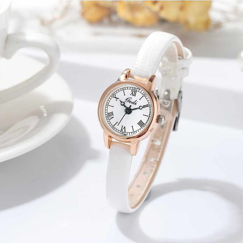 Gedi retro pequeño estudiante reloj nicho alto sentido placa pequeña Correa reloj impermeable cuarzo reloj de mujer al por mayor image 6