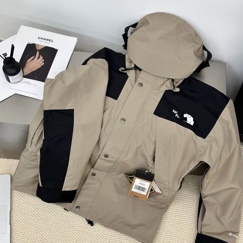 Putian 1990 American version TNF North Face jacket for men and women, outdoor windproof and waterproof mountaineering clothing Putian 1990 American version TNF North Face jacket for men and women, outdoor windproof and waterproof mountaineering clothing