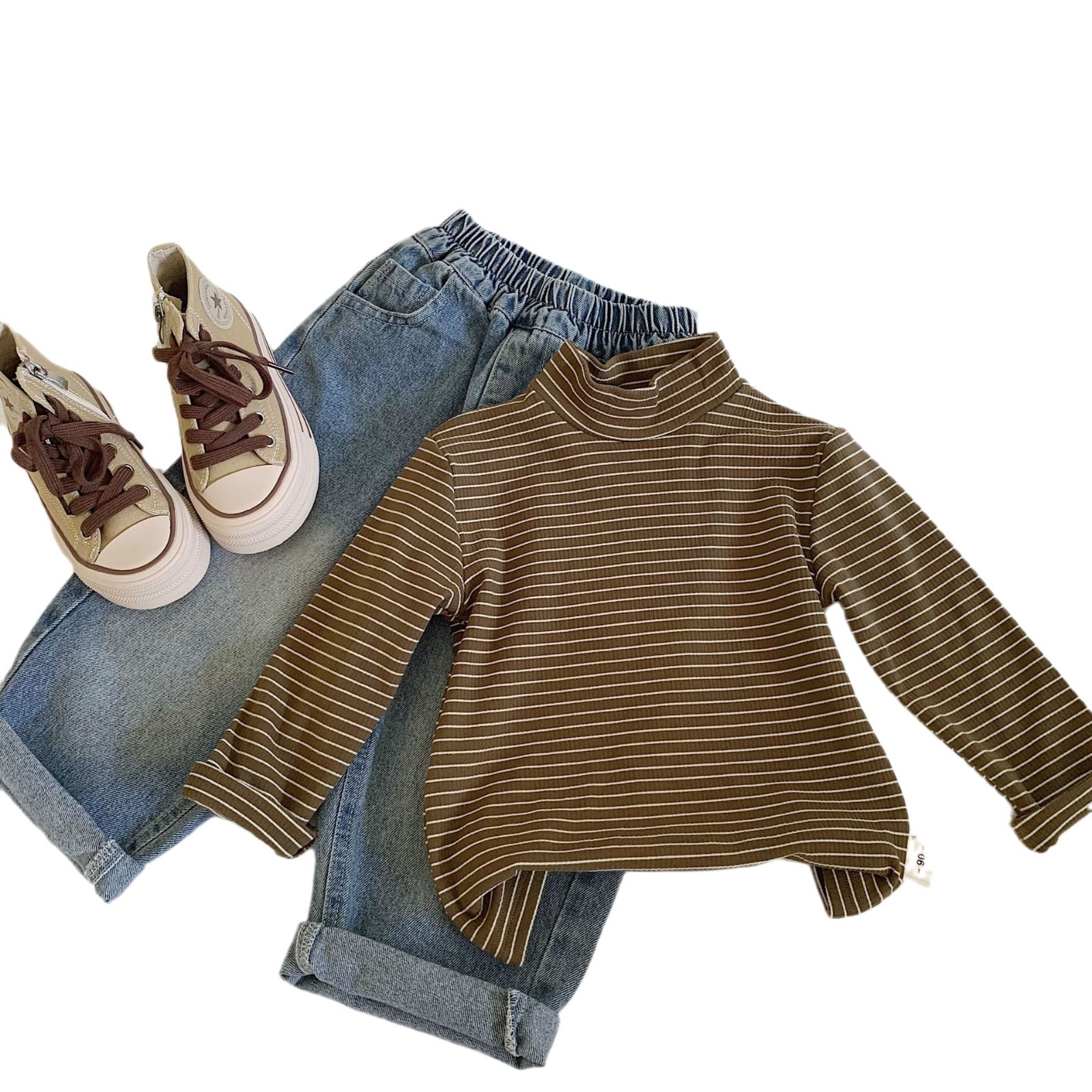 Mai Bao ropa de base para niños 2025 primavera y otoño nuevo estilo rayado manga larga camiseta de cuello de media altura camiseta de abrigo casual de moda