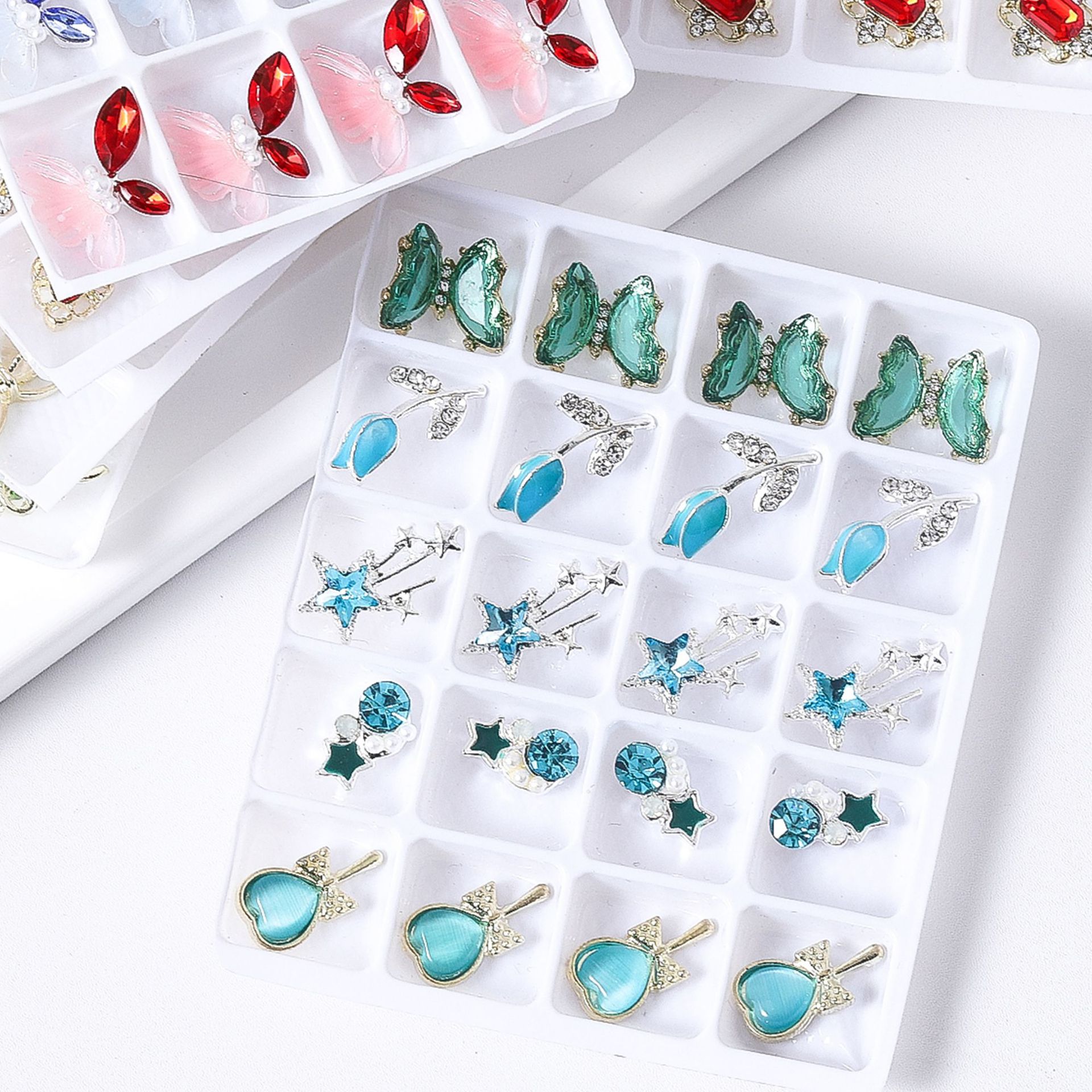 Especial transfronterizo para uñas mixtas, joyería de aleación, arco de cristal, pila de diamantes, accesorios de decoración de uñas tridimensionales al por mayor