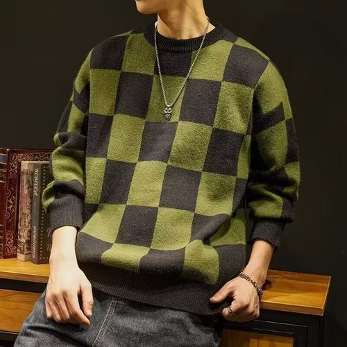 Men's Loose Plaid Sweatshirt in Autumn/Winter Style, Large Size Round Neck Base Layer Knitwear for Winter Upper Clothing