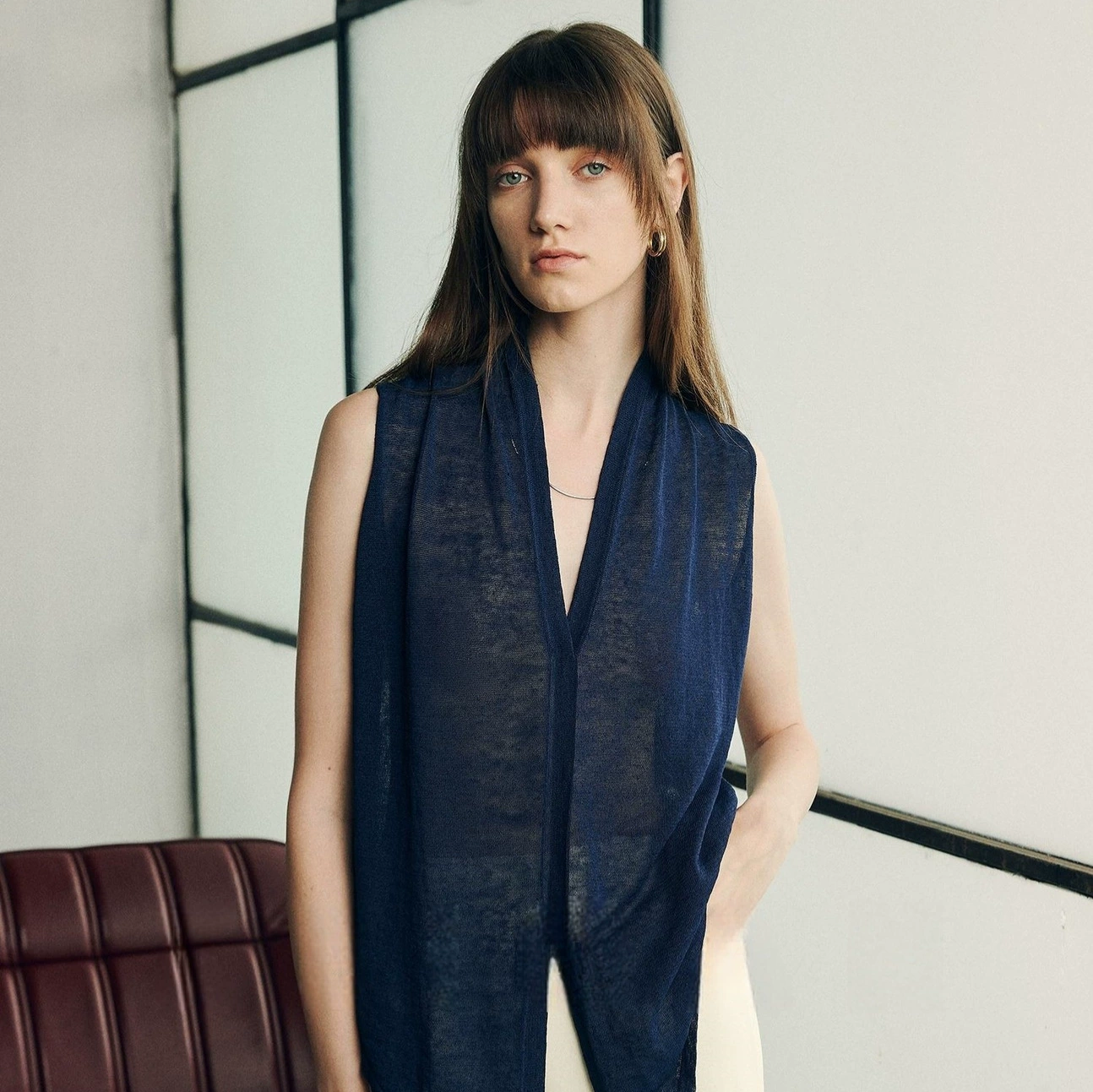 Легкий и удобный вязаный жилет на ленивых плечах из модальной бумаги в стиле ROW