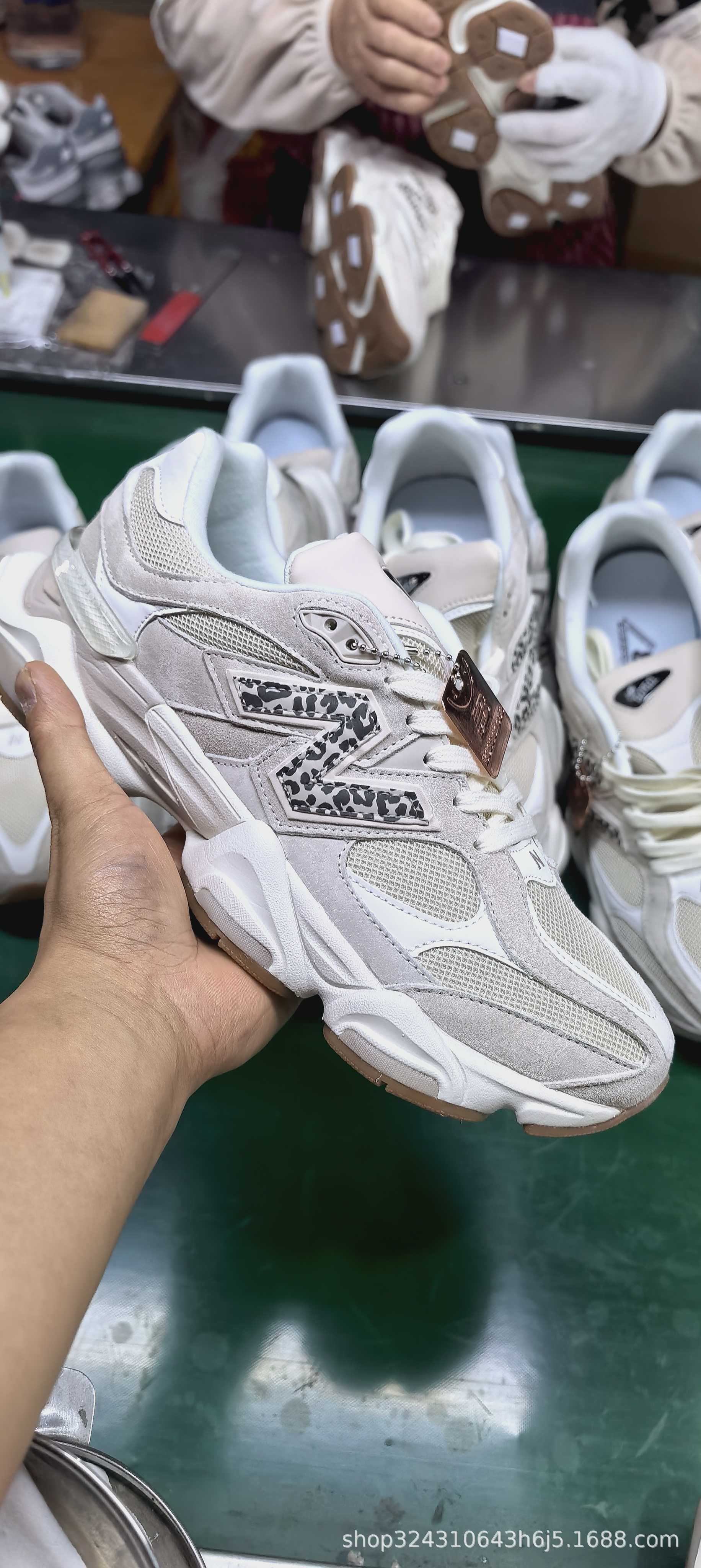 Fabricante Putian venta directa nb9060 milenio pezuña de elefante para hombres y mujeres con una base gruesa elevación deportiva de tendencia milenial para correr