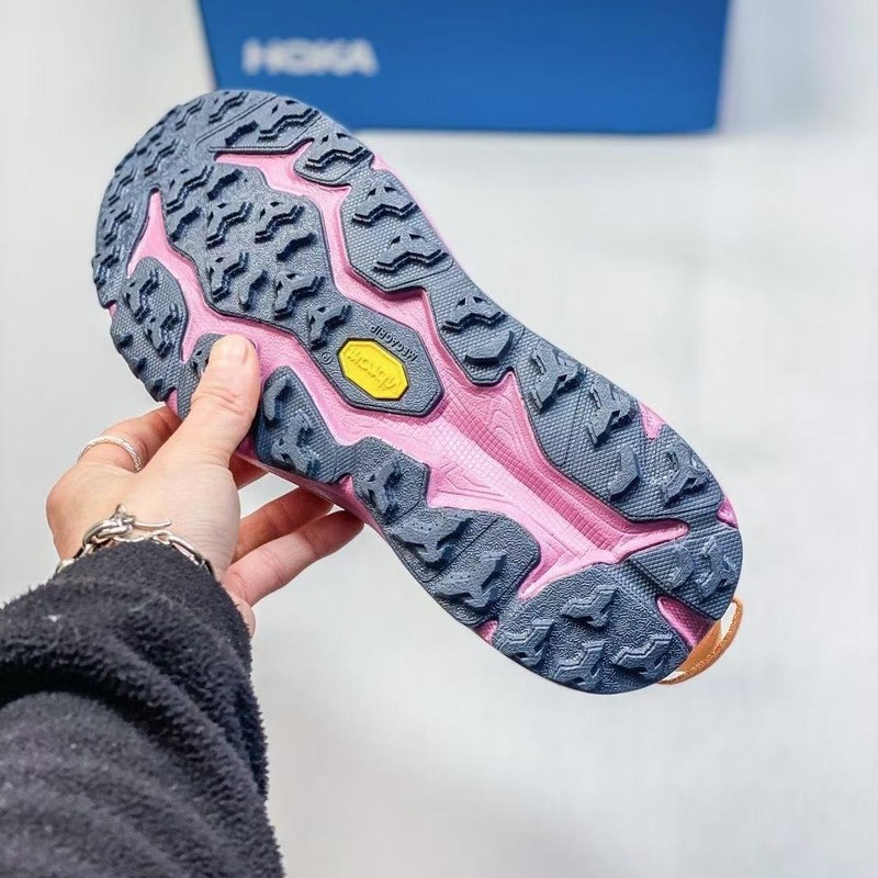 クロスボーダー HOKA Speedgoat 5 アンテロープ メンズ レディース 耐摩耗性スポーツシューズ 衝撃吸収 アウトドア ランニングシューズ|undefined