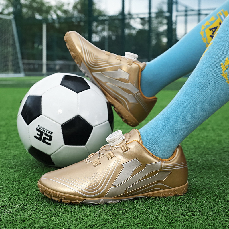 Baochuan nuevo zapato de fútbol transpirable para niños botón giratorio para niños TF clavos rotos zapatos de entrenamiento de fútbol transfronterizos