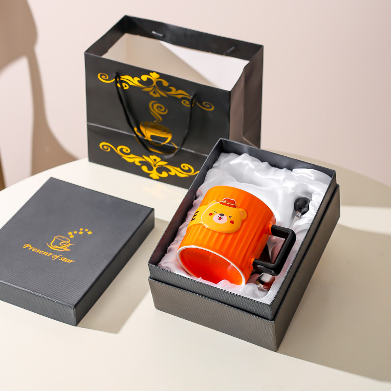 Creativo lindo oso Taza de cerámica pareja taza niños y niñas taza de agua taza de café con cuchara taza de desayuno del hogar