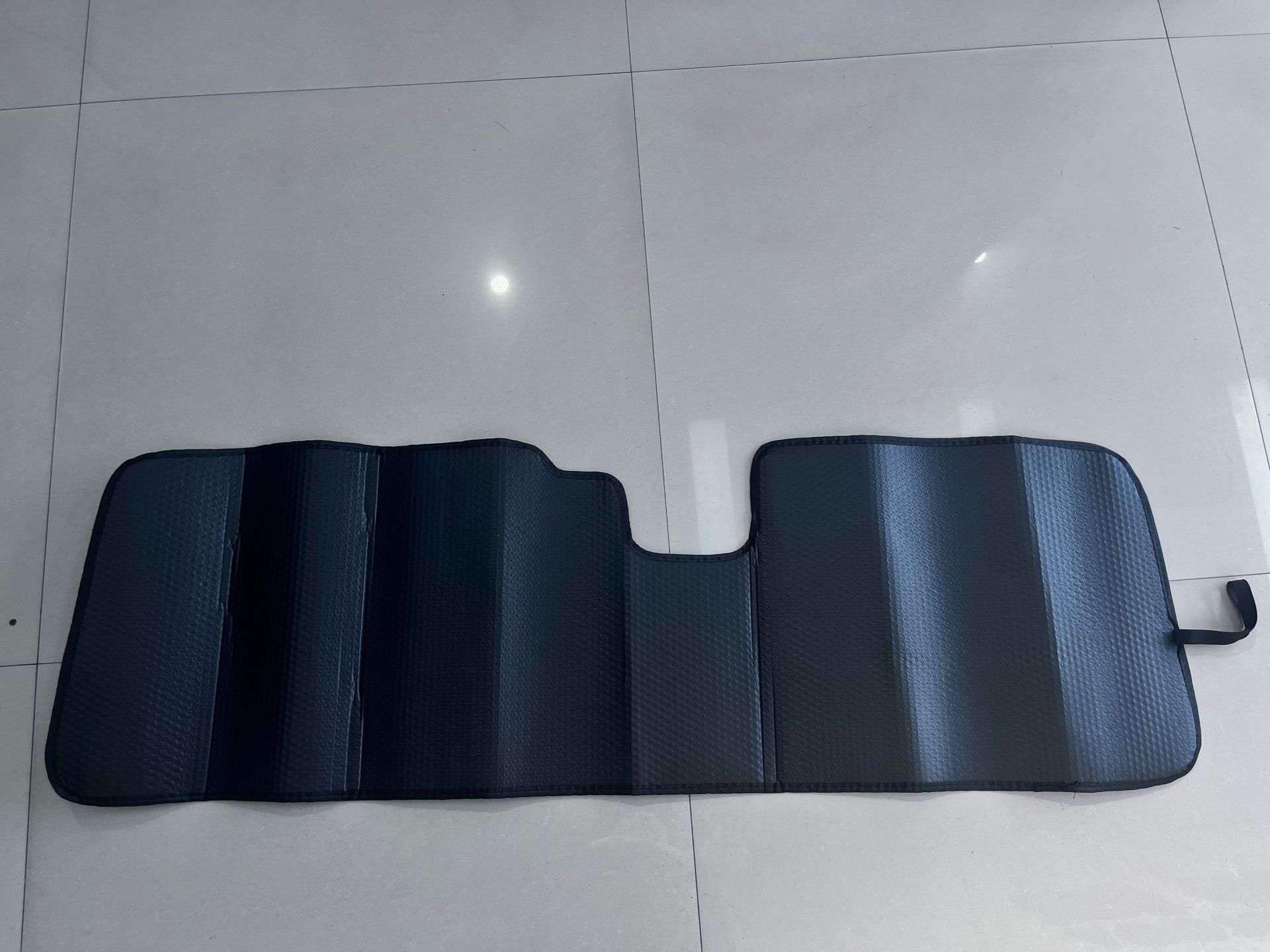 Black and silver sunshade for 2123 Ford Bronco, front windshield sunshade, sun protection car sunshade