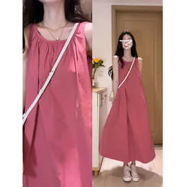 2025年夏日新款树莓粉显白减龄褶皱削肩无袖连衣裙女装