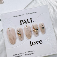 裸肤色手绘婚纱裙堆钻爱心美甲高级爆闪可拆卸穿戴甲成品批发