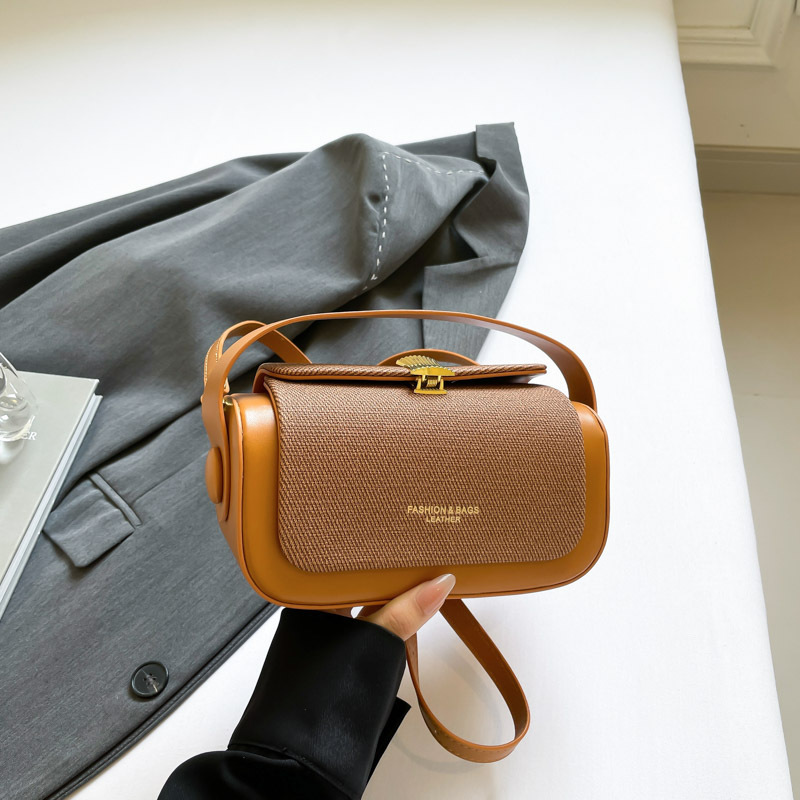 Bolsos de moda transfronterizos para mujer 2025 verano nuevo bolso cuadrado pequeño a juego de colores simple y casual bolso de mensajero de alta calidad