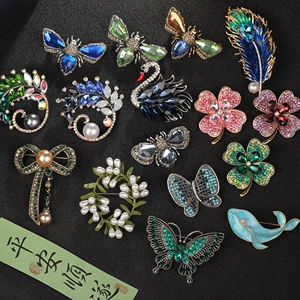 Accessories Blue Sense Suit High-grade Bauhinia Pearl Anti-light Corsage Brooch Cross-border Women's Elegant Pin Personality
