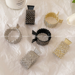 �߼��к�ɫ���RβСץ�A���^�Ů�ļ��l�����X�׷����̶������l�A