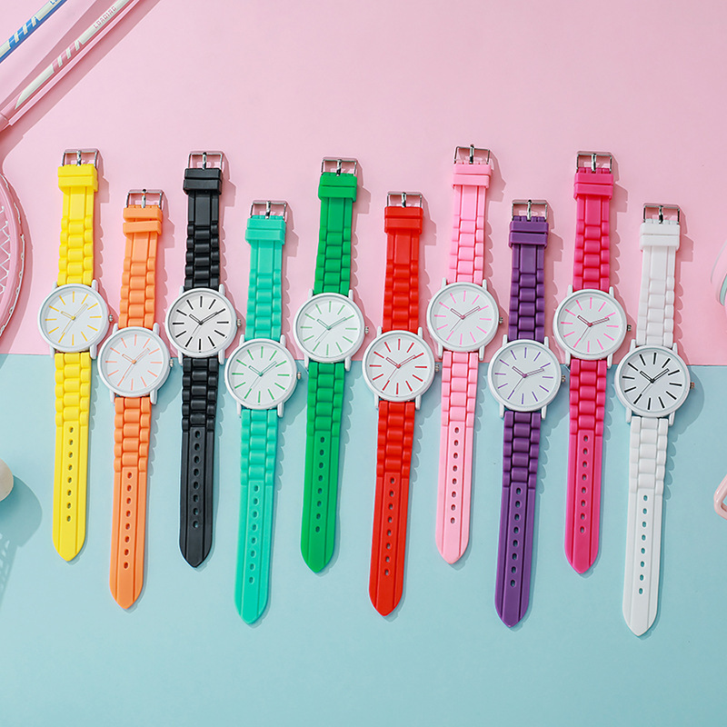爆款热销经典日内瓦硅胶手表女学生时尚果冻手表石英手表厂家批发