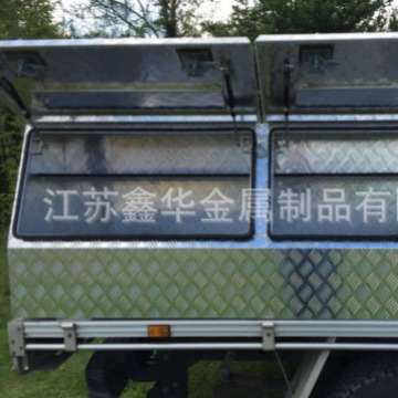 专业定 制加工花纹板铝合金工具箱 半开门铝合金工具箱价格优惠