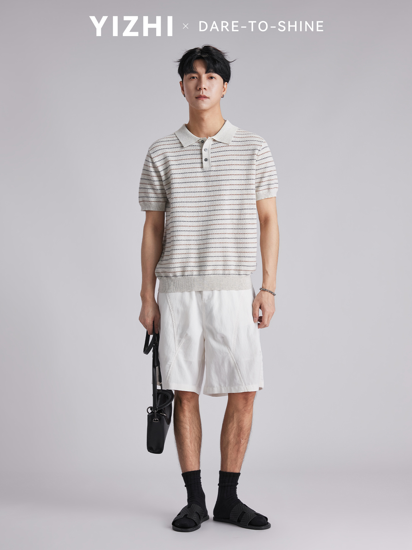 Áo polo nam dệt kim cotton sọc ngắn tay, phong cách old money, form ôm thoáng khí — Hạnh nhân sọc