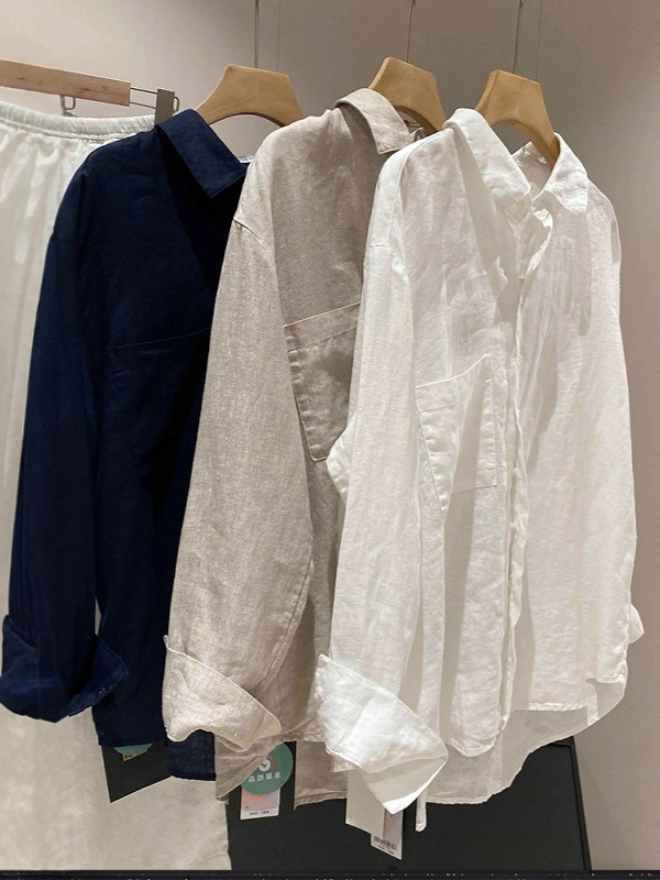 Retro white summer shirt