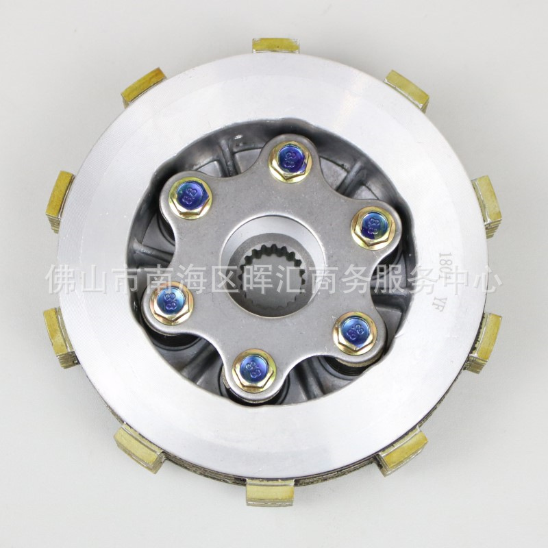 Fabricante transfronterizo Zongshen Piezas de motocicleta de tres ruedas Embrague de ensamblaje antiguo pequeño CG200 ensanchado 6 piezas 150FT125