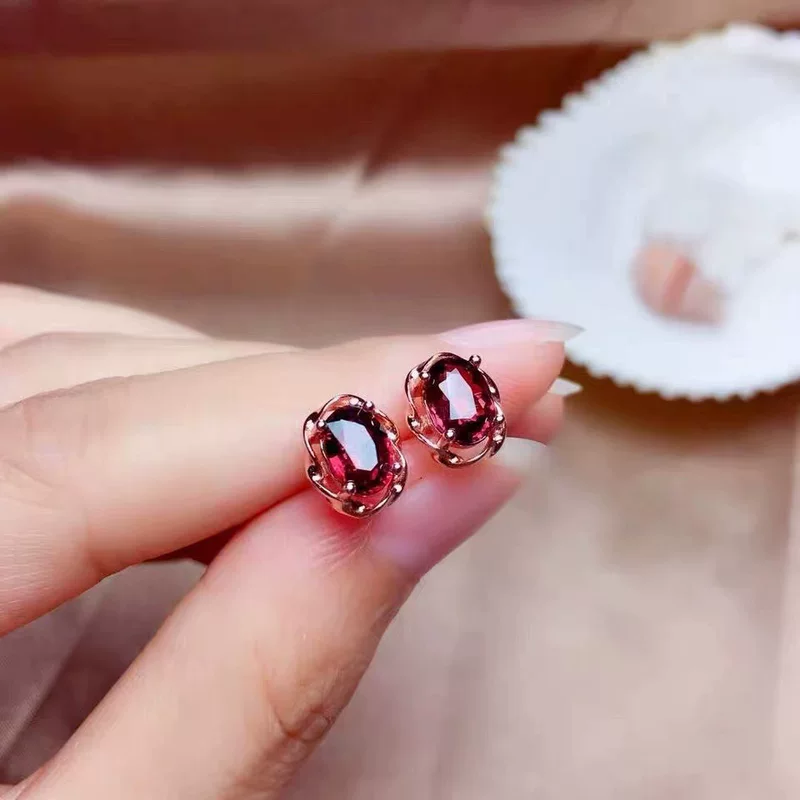 Fresh Ruby Pomegranate Earrings — Simple, Elegant Design by 展仪; copper-gold or copper-platinum