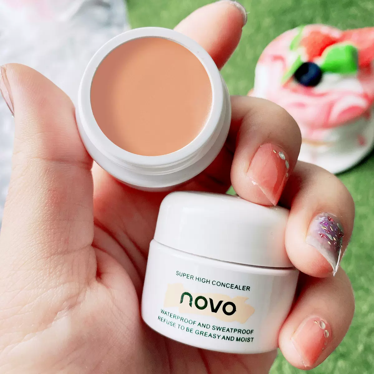 NOVO高清明净遮瑕膏 强力遮盖斑点脸部痘印痘痘黑眼圈粉底膏