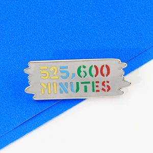 525,600 Minutes Lapel Pin Rental Inspiration Brooch Musical Quote Badge Creative Novelty Gift