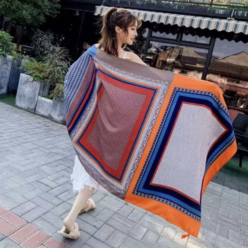 Sopa de satén de twill para mujeres 2025 bufandas de viento nacional de verano tibetanas bufandas de seda protector solar lago Qinghai turismo foto toalla de playa