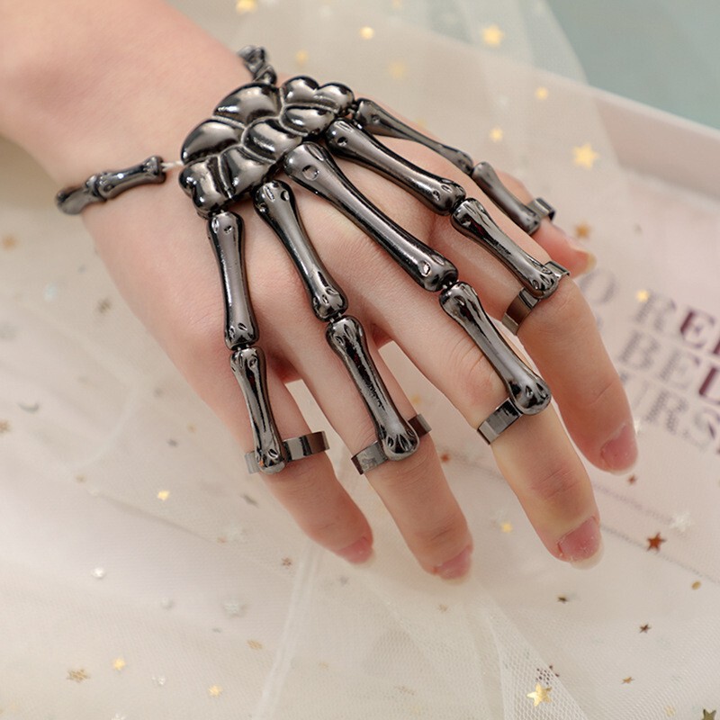 European and American Popular Halloween Bracelets, Punk Exaggerated Ghost Hand Skull Bracelets, Retro Texture Cross-Border Mittens Bracelets