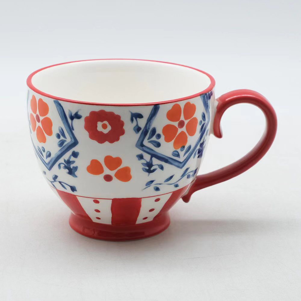 Hermosas tazas de Navidad pintadas a mano creativas lindas tazas de cerámica esmaltadas con tazas de dibujos animados de color con cucharas tazas de desayuno