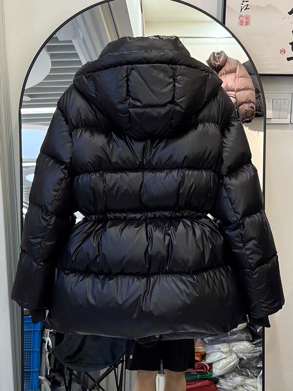 黑尊鹅绒羽绒服女中短款加厚收腰2025冬季新款显瘦款黑钻极寒外套|undefined