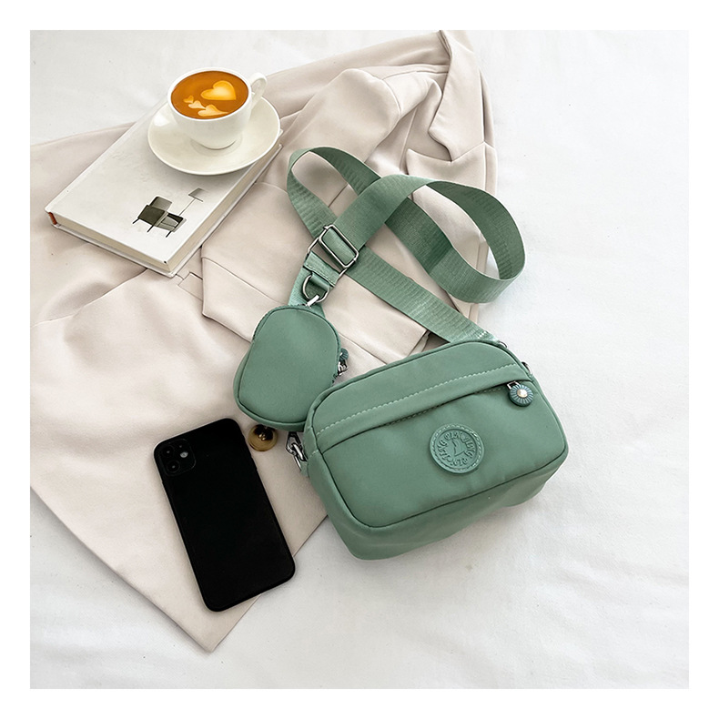 Women's All Seasons Oxford Cloth Solid Color Basic Square Zipper Shoulder Bag display picture 3