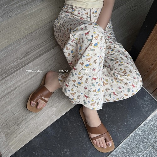 Chic Retro Toe Post Sandals for Women, Summer Outerwear, 2024 New Arrival, Genuine Leather, Niche Flat Soft Sole Beach Slides