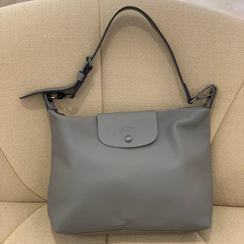 Capacious shoulder bag, handheld one-shoulder bag, genuine leather