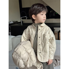 男の子コート子供の春と秋の服 2025 新しい薄いキルティングシャツ女の赤ちゃんラペルハンサムストリートトップ