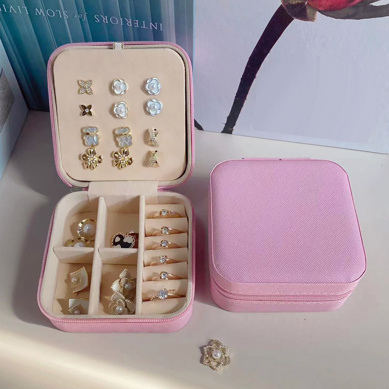 작은 더블 레이어 스터드 귀걸이 - 크로스 패턴 벚꽃 핑크, 10*10*5CM