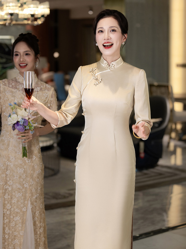 新款香槟色喜婆婆旗袍春秋长款复古裙子新中式国风婚宴妈妈礼服|undefined
