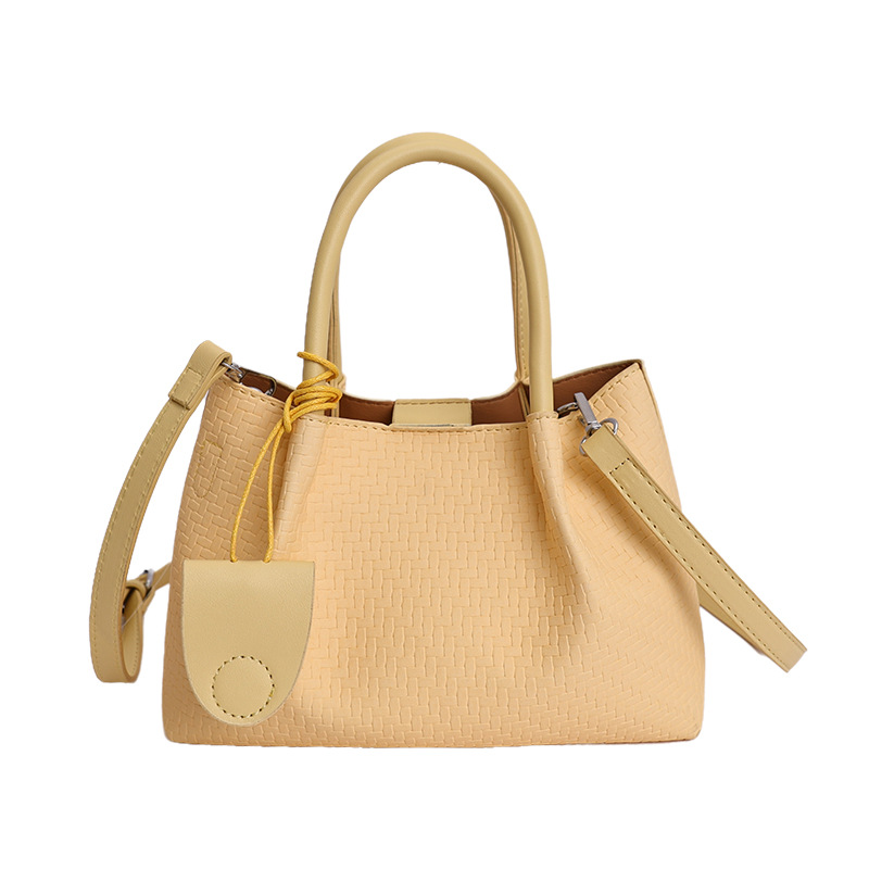Fresh And Sweet Commuter Shoulder Bag For Women 2026 New Luxury Versatile Handbag Niche Casual Woven Crossbody Bag - Thumbnail 5