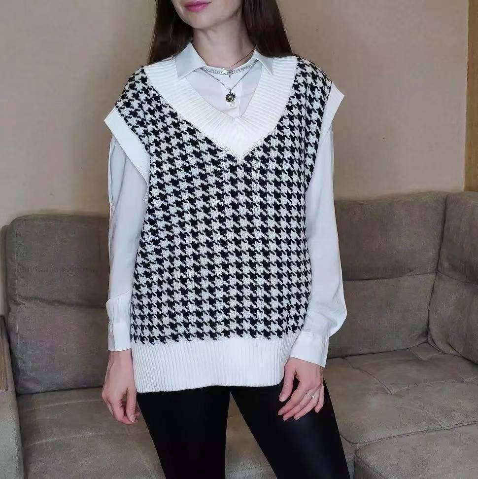 wholesale clothing vendors Nihaostyles houndstooth V-neck loose casual knitted vest NSBY66761