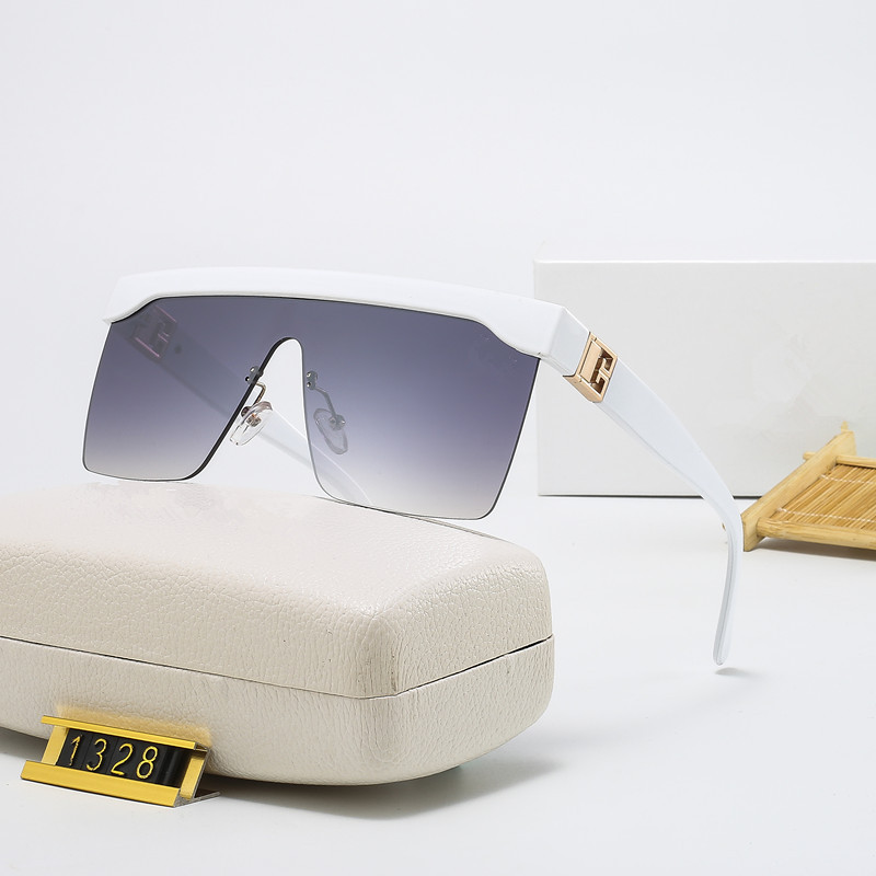 Occhiali da sole quadrati alla moda per uomo e donna_voghion.com