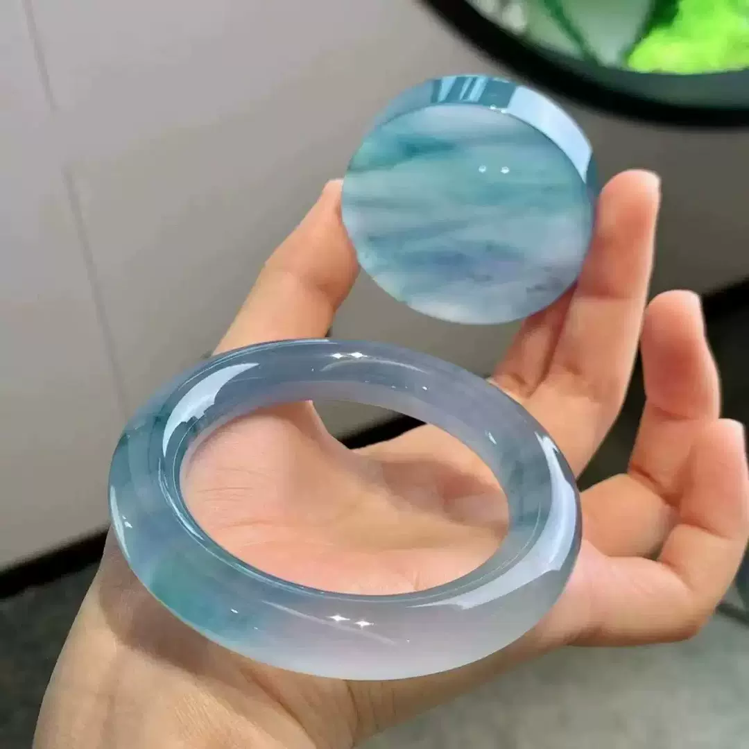 批发天然高冰种飘蓝花翡翠手镯宽胎老坑玻璃种翡翠玉手镯子少女款