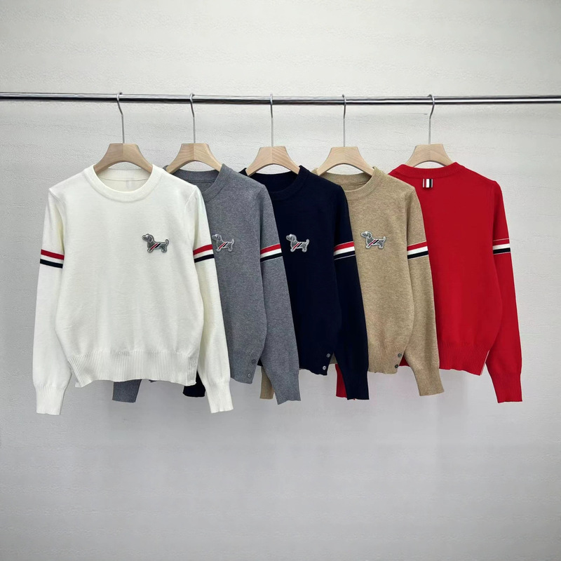 tb college style puppy embroidered knit pullover with a fashionable three-color ribbon design, a versatile sweater for layering