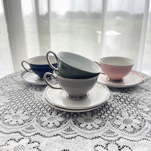 Elegant, Mid-Century Coffee Cup Set with High-Quality Ceramic Cups and Saucers—Stylish British-Style Mugs Perfect for a Delicate Afternoon Tea Experience for Women