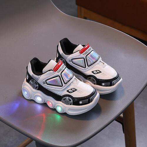 Flashlight Kids' Shoes for 1-6 Year Old Boys, LED Light-Up Sneakers, Casual Soft Sole Sports Shoes for Toddlers