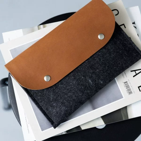 Hot-Selling Felt Tablet Storage Bag, Pu Flip-Top Double Snap iPad Storage Pouch, Multifunctional Storage Leather Case