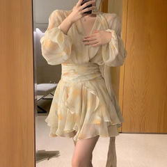 2025v领泡泡袖连衣裙长袖秋季收腰不规则飘带仙女黄色碎花短裙子