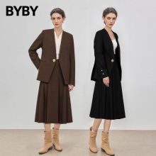 【现货】布衣布语小西服休闲外套+半身裙两件套2025秋新款套装裙