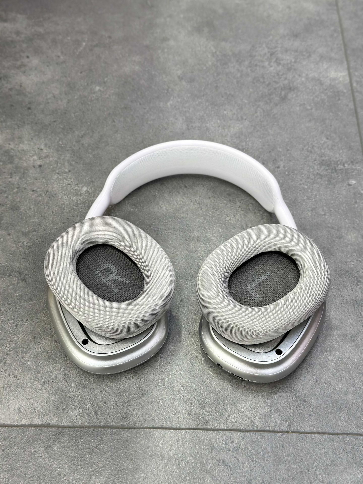 Comercio exterior P9MAX auriculares inalámbricos Bluetooth montados en la cabeza de tamaño mediano orejeras magnéticas con ventana emergente auriculares deportivos Bluetooth