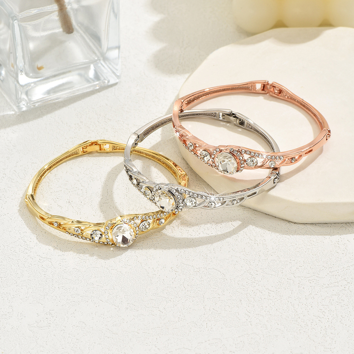 Explosiones transfronterizas nicho diseño universal de alto nivel de sensación de diamante brazalete de cristal joyería fábrica directa accesorios de moda