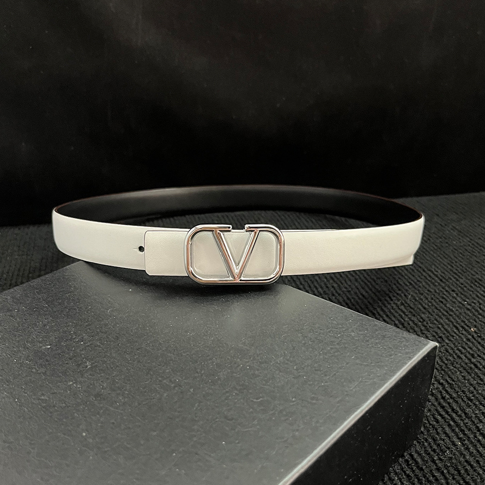 화이트 실버 버클